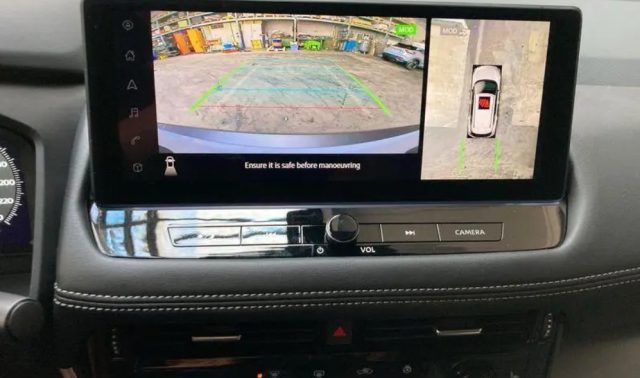 NISSAN X-Trail usata, con Cruise Control