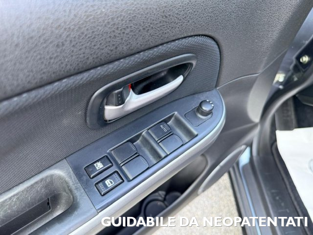 SUZUKI Grand Vitara usata, con Boardcomputer
