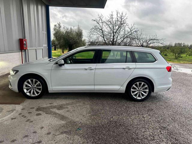 VOLKSWAGEN Passat Variant usata, con Controllo trazione