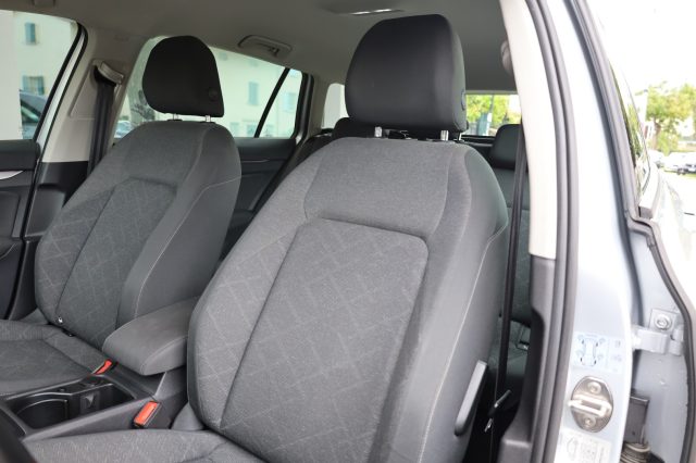 VOLKSWAGEN Golf usata 76