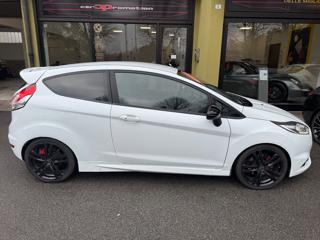 FORD Fiesta usata, con Boardcomputer