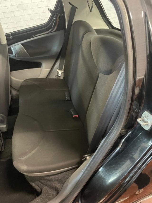 TOYOTA Aygo usata 14
