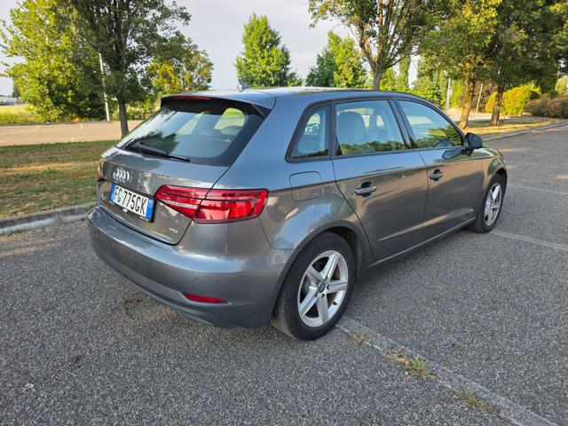 AUDI A3 usata, con Autoradio