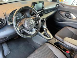 TOYOTA Yaris usata, con Autoradio