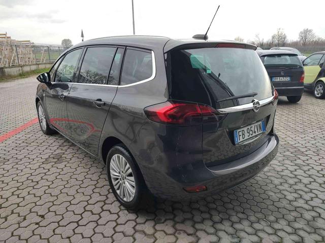 OPEL Zafira Tourer usata, con Airbag laterali