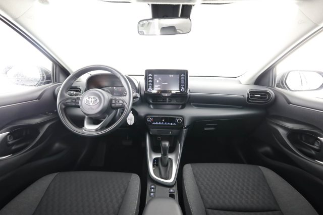 TOYOTA Yaris usata 9