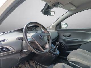 LANCIA Ypsilon usata, con Autoradio