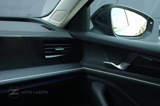 VOLKSWAGEN Passat usata, con Luci diurne LED