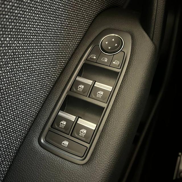 RENAULT Captur usata, con Vivavoce