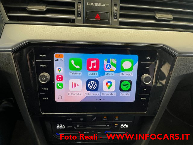VOLKSWAGEN Passat Variant usata, con Servosterzo
