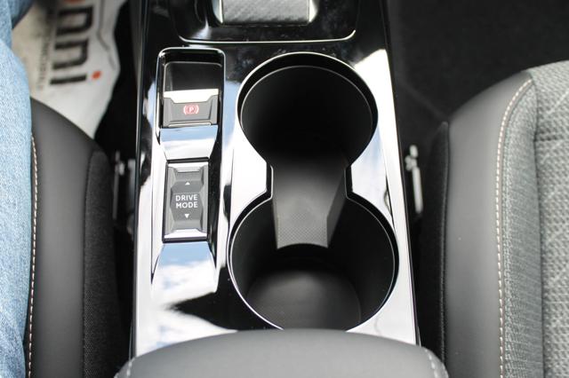 PEUGEOT 2008 usata, con Luci diurne LED