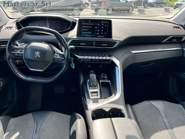 PEUGEOT 5008 usata, con Fendinebbia