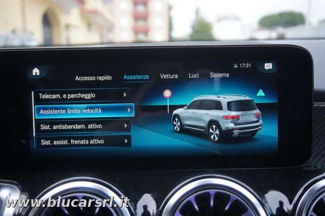 MERCEDES-BENZ GLB 200 usata, con Specchietti laterali elettrici
