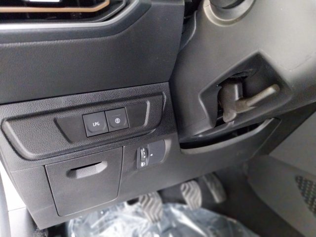 DACIA Sandero usata, con Autoradio