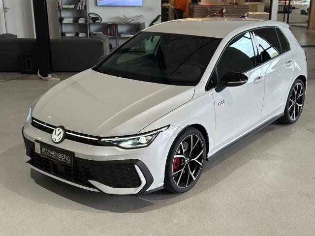 VOLKSWAGEN Golf usata, con Airbag Passeggero