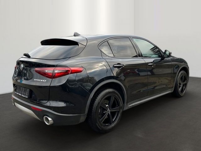 ALFA ROMEO Stelvio usata, con Airbag laterali