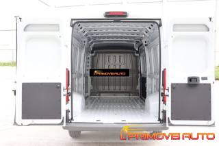 OPEL Movano usata, con Bracciolo