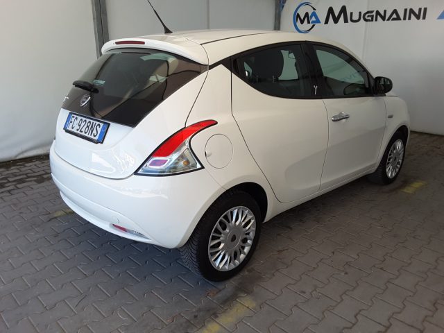 LANCIA Ypsilon usata, con Lettore CD