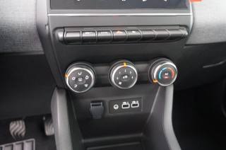 RENAULT Clio usata, con Fari LED