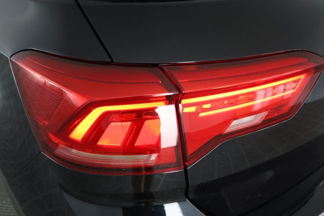 VOLKSWAGEN T-Roc usata 8
