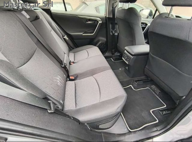 TOYOTA RAV 4 usata, con Servosterzo