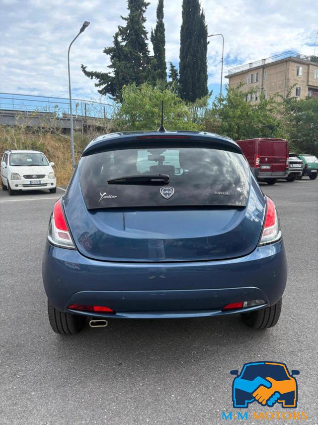 LANCIA Ypsilon usata, con Autoradio