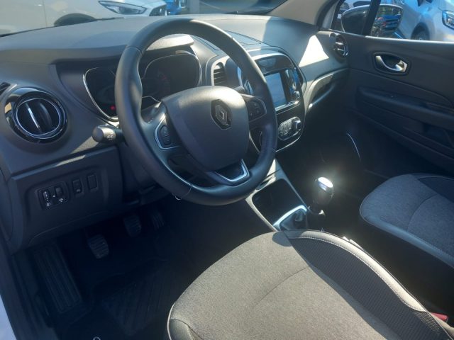 RENAULT Captur usata, con Controllo automatico clima