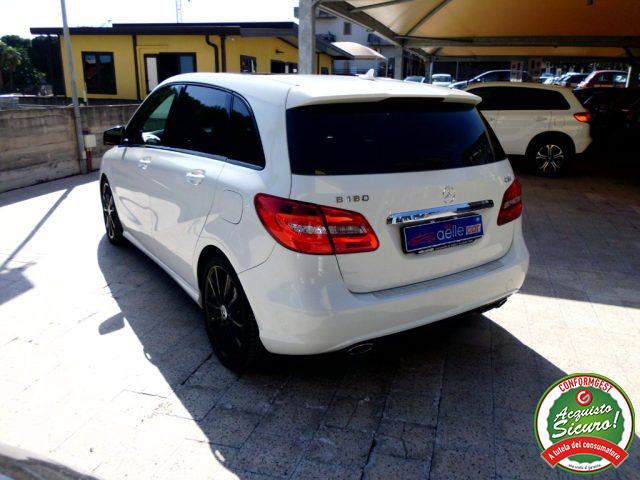 MERCEDES-BENZ B 180 usata, con Alzacristalli elettrici