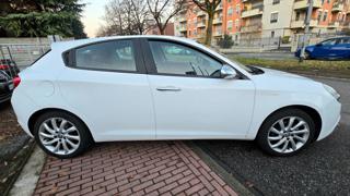 ALFA ROMEO Giulietta usata, con Cerchi in lega