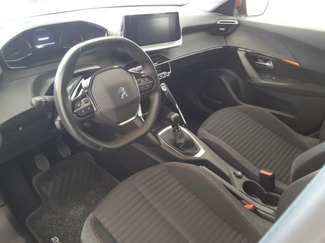 PEUGEOT 2008 usata, con Boardcomputer