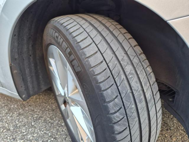 SKODA Octavia usata, con Volante in pelle