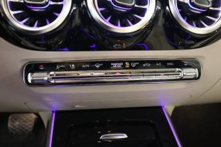 MERCEDES-BENZ GLA 200 usata, con Telecamera per parcheggio assistito