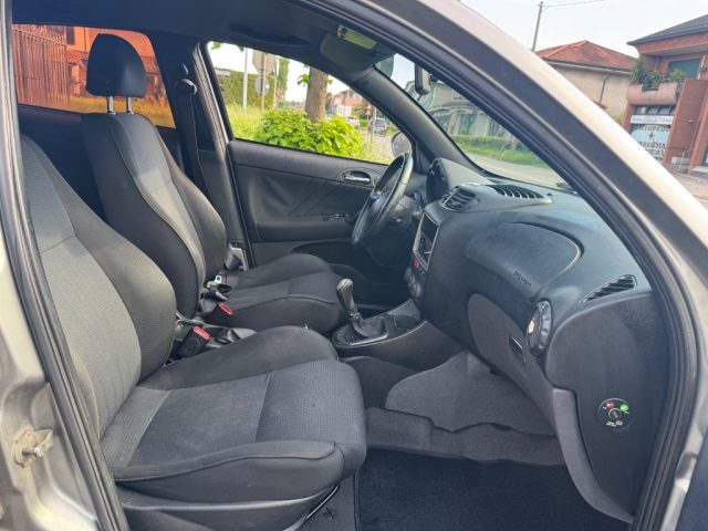 ALFA ROMEO 147 usata 11