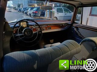 MERCEDES-BENZ 220 usata 28