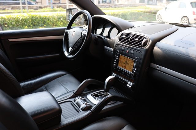 PORSCHE Cayenne usata 87