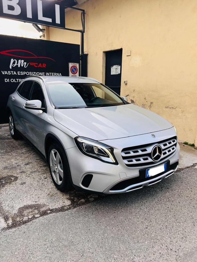 MERCEDES-BENZ GLA 180 usata, con Cerchi in lega