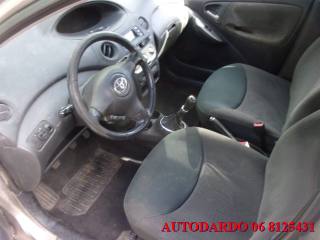 TOYOTA Yaris usata, con Controllo automatico clima