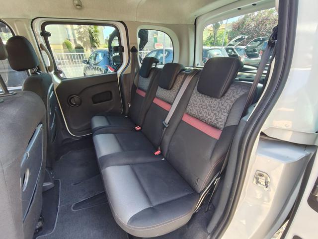 RENAULT Kangoo usata, con Chiusura centralizzata