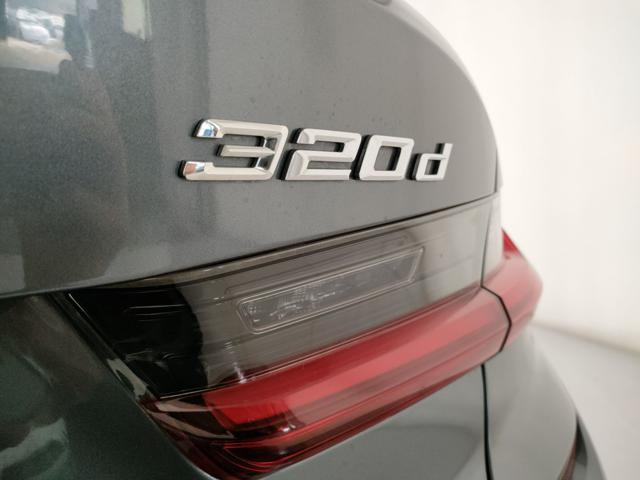 BMW 320 usata, con Bluetooth