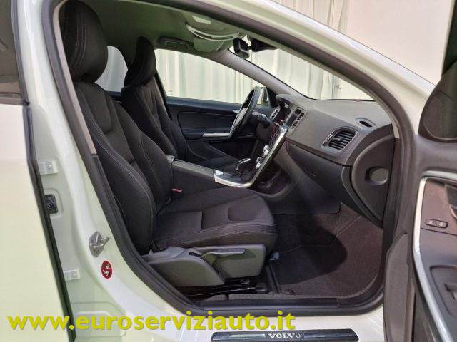 VOLVO V60 usata, con Monitoraggio pressione pneumatici