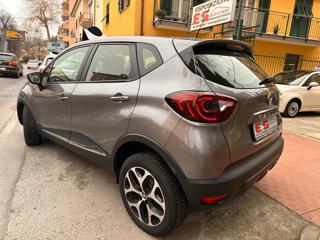 RENAULT Captur usata, con Autoradio
