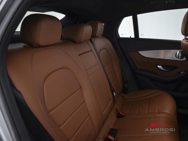 MERCEDES-BENZ GLC 220 usata 9