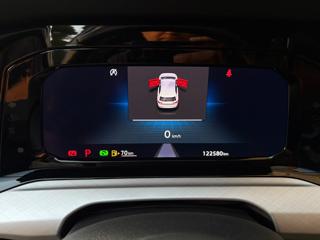 VOLKSWAGEN Golf usata, con Touch screen