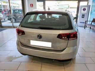 VOLKSWAGEN Passat Variant usata, con Alzacristalli elettrici