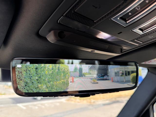 LAND ROVER Defender usata, con Controllo automatico clima