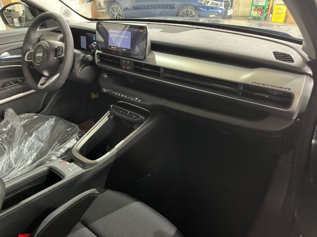 JEEP Avenger usata, con Touch screen