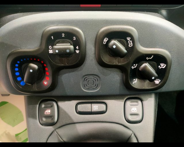 FIAT New Panda usata, con Autoradio digitale
