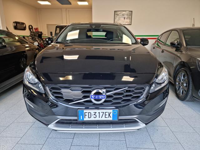 VOLVO V60 Cross Country usata, con Airbag
