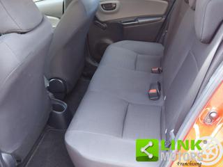 TOYOTA Yaris usata, con Airbag testa