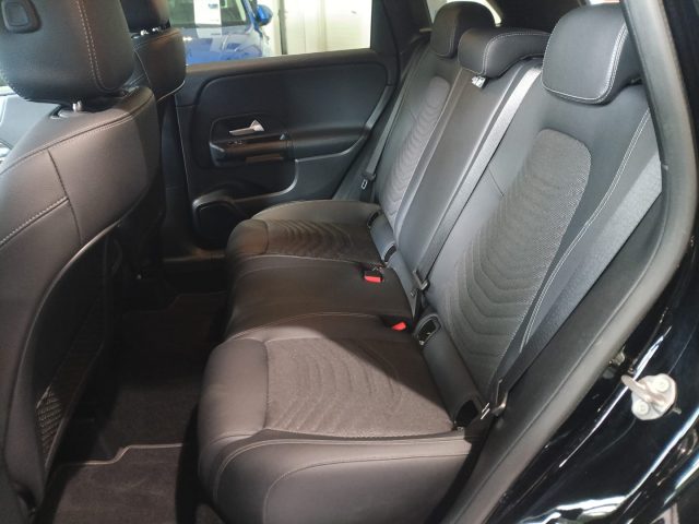 MERCEDES-BENZ B 180 usata, con Climatizzatore